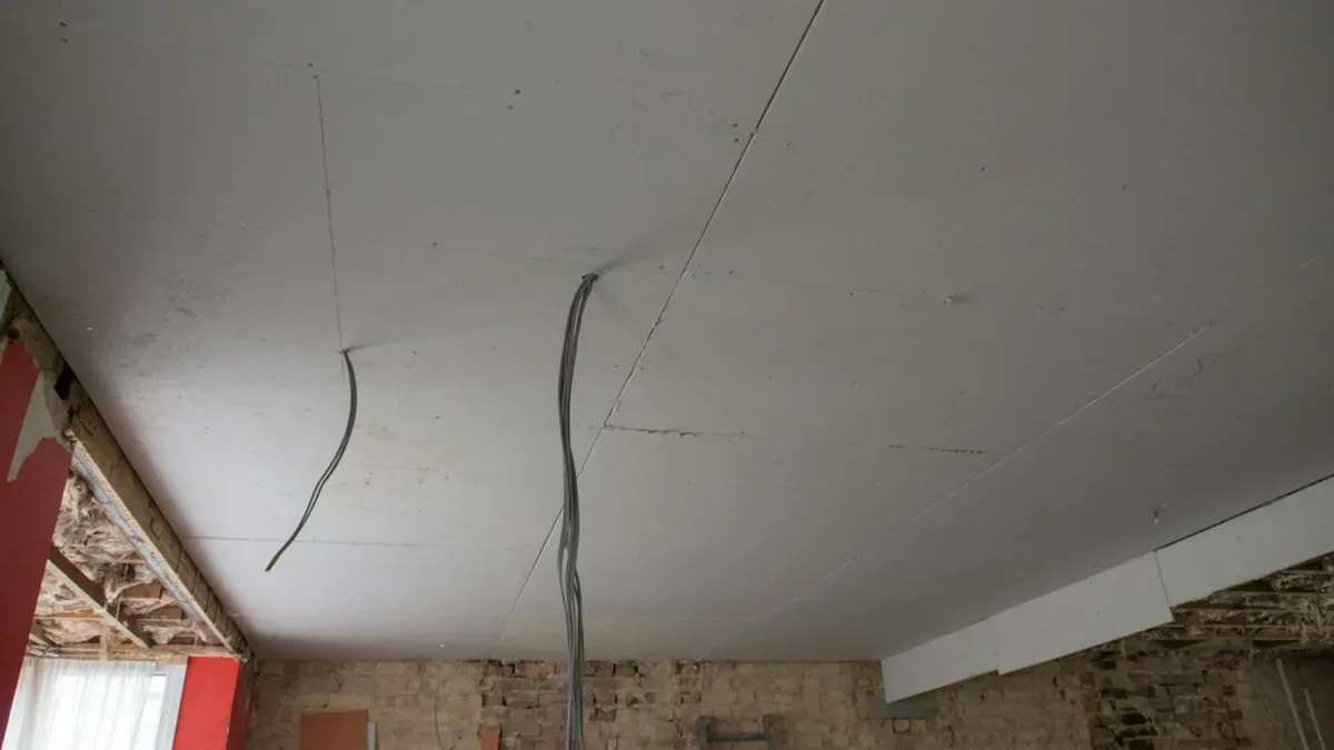 plafond a renover — Plafond à rénover : explications et repères